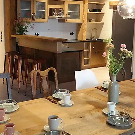 Loft 1728 Apartment
