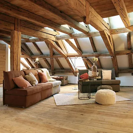 Loft 1728 דירה